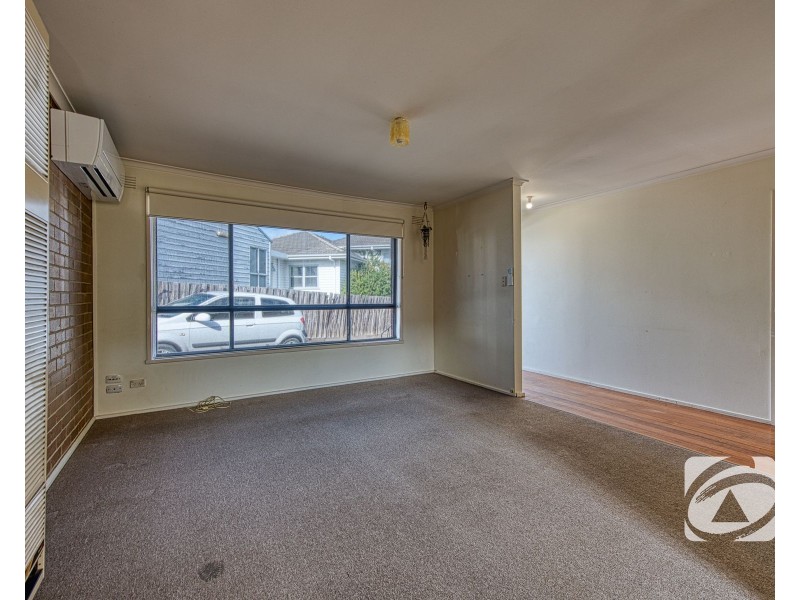 2 & 3/8 Wheeler Street, Berwick VIC 3806