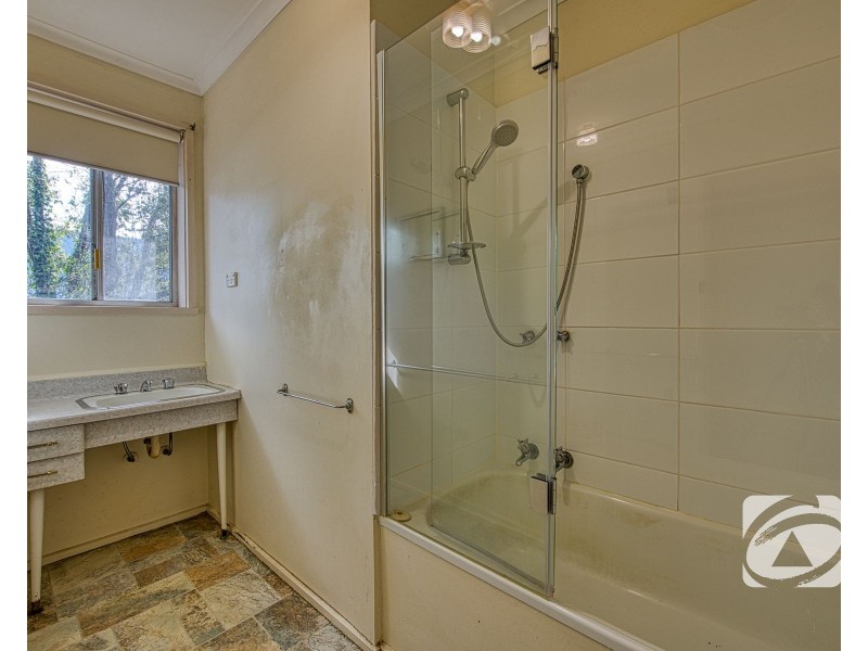 2 & 3/8 Wheeler Street, Berwick VIC 3806