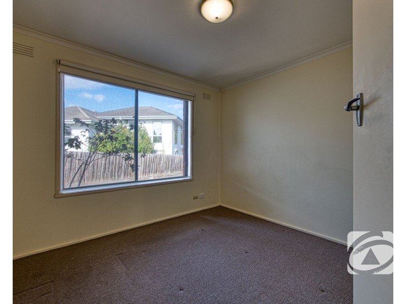 2 & 3/8 Wheeler Street, Berwick VIC 3806