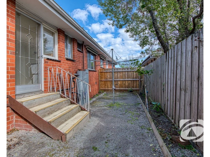 2 & 3/8 Wheeler Street, Berwick VIC 3806