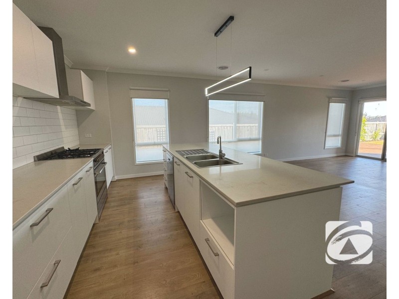 11 Tassel Drive, Warragul VIC 3820