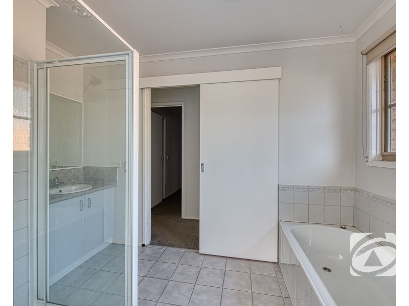 1/19 Main Street, Nar Nar Goon VIC 3812