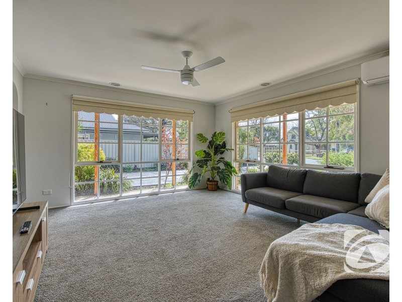 1/19 Main Street, Nar Nar Goon VIC 3812