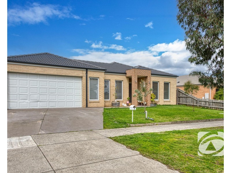 9 Clarks Road, Lang Lang VIC 3984