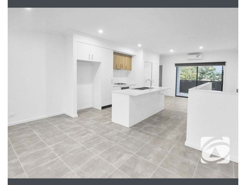 19 Sire Walk, Pakenham VIC 3810