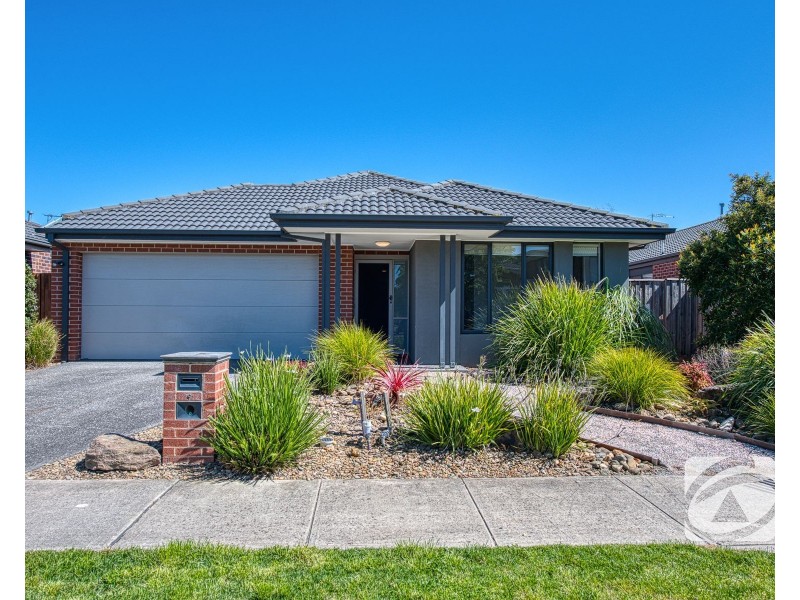 9 Manhattan Drive, Officer VIC 3809