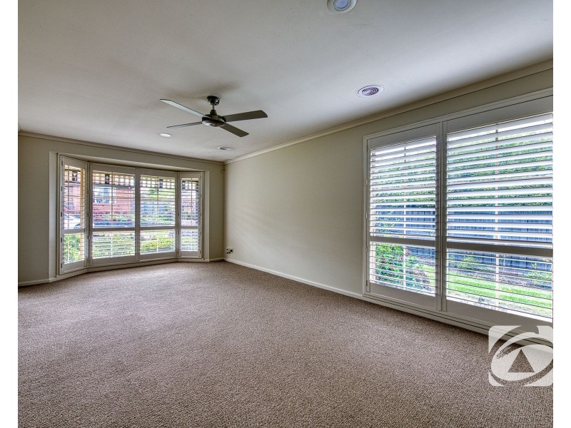 73 Eagle Drive, Pakenham VIC 3810