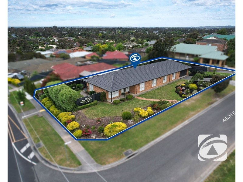 73 Eagle Drive, Pakenham VIC 3810