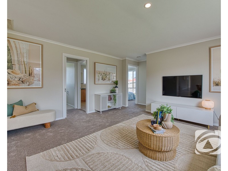 9 Torre Road, Pakenham VIC 3810