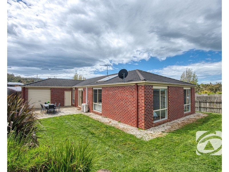 9 Torre Road, Pakenham VIC 3810