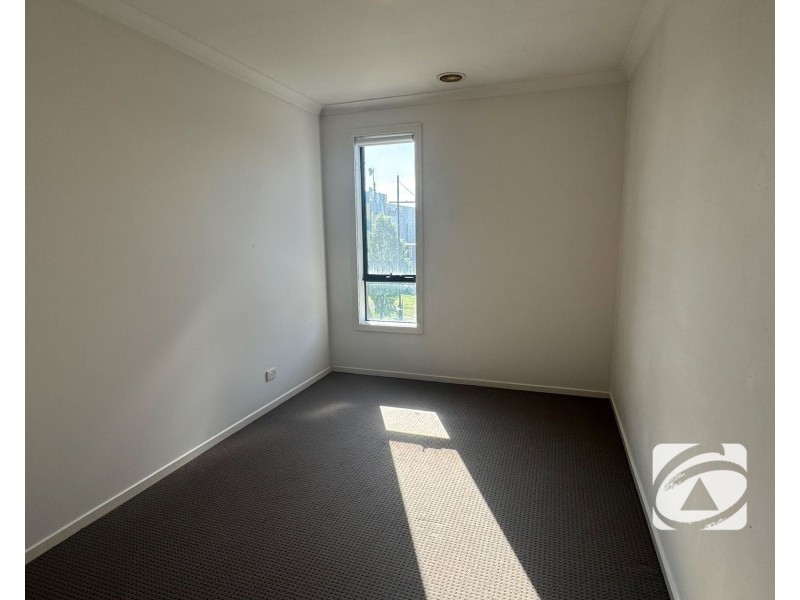 12 Fitzroy Street, Pakenham VIC 3810