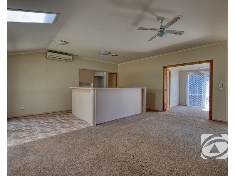13 Alison Close, Pakenham VIC 3810