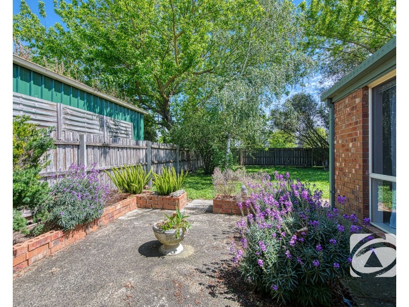 13 Alison Close, Pakenham VIC 3810