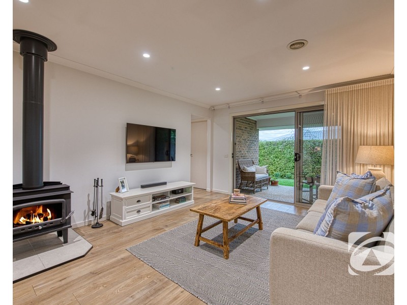 2/5 Kerry Place, Garfield VIC 3814
