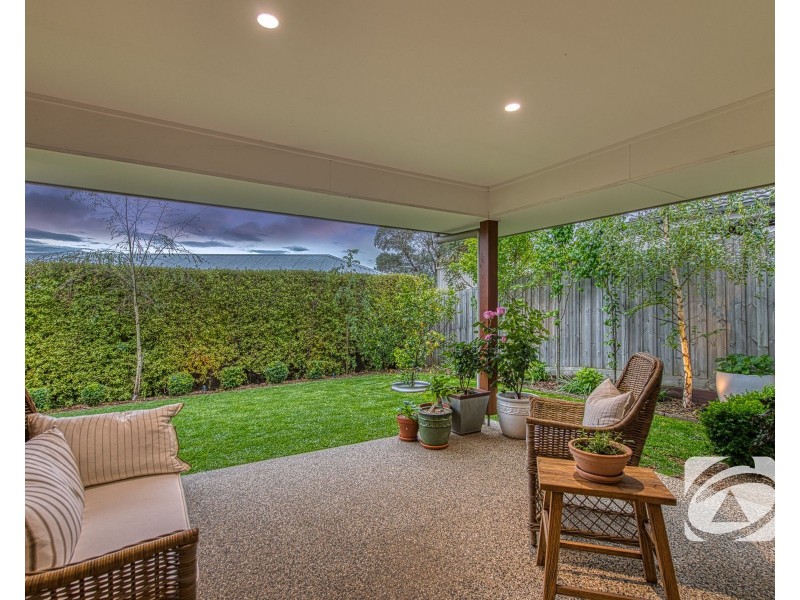 2/5 Kerry Place, Garfield VIC 3814