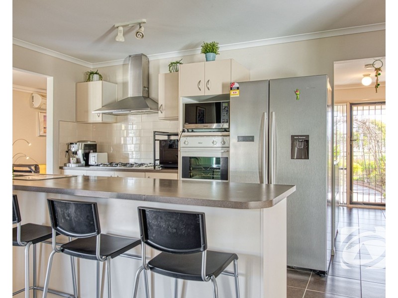 34 Parman Avenue, Pakenham VIC 3810