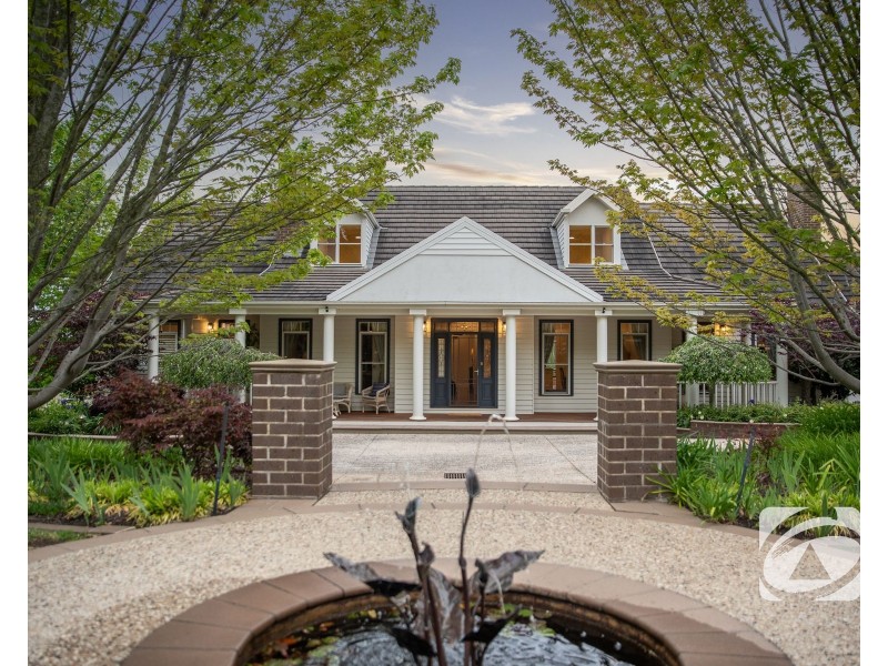 12 Farm Lane, Berwick VIC 3806