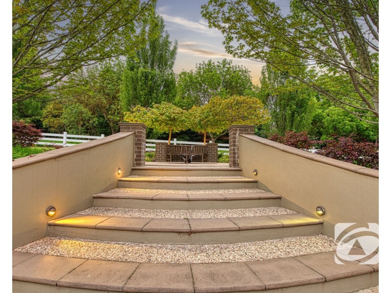 12 Farm Lane, Berwick VIC 3806