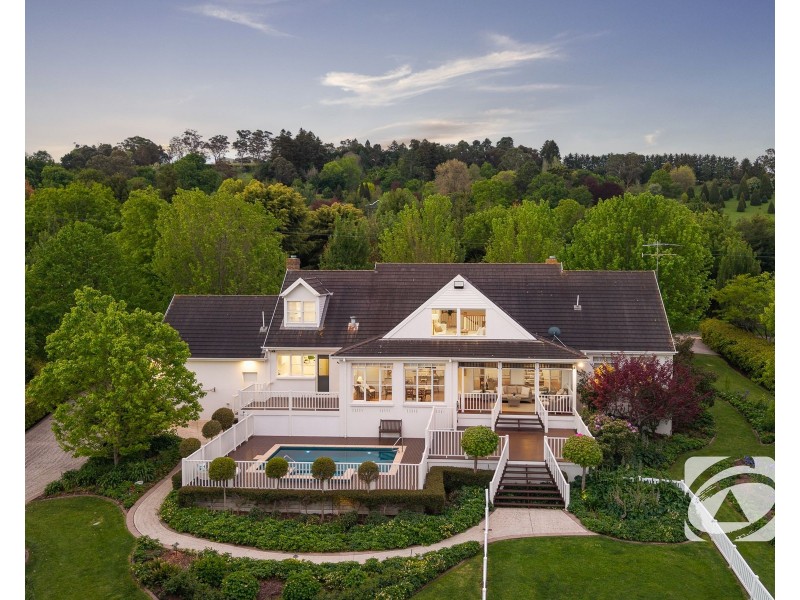 12 Farm Lane, Berwick VIC 3806