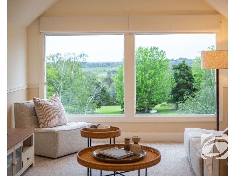 12 Farm Lane, Berwick VIC 3806