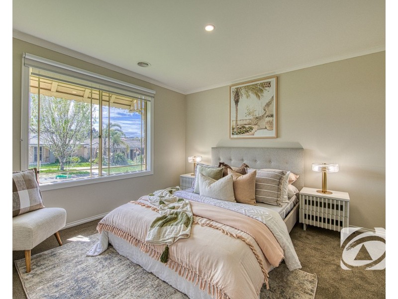 9 Torre Road, Pakenham VIC 3810