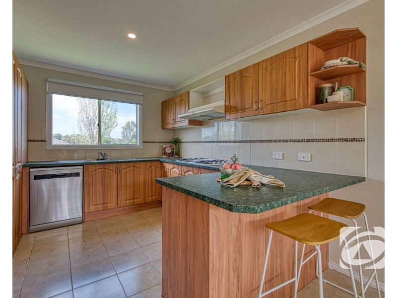 9 Torre Road, Pakenham VIC 3810