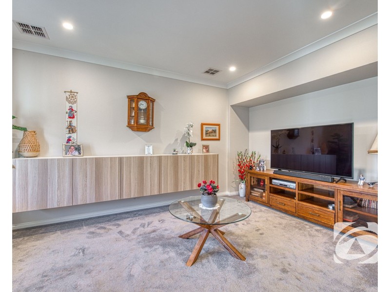 5 Burgess Avenue, Officer VIC 3809
