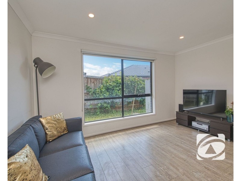 25 Biggs Drive, Officer VIC 3809