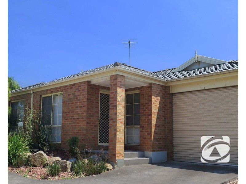 8/40 Army Road, Pakenham VIC 3810