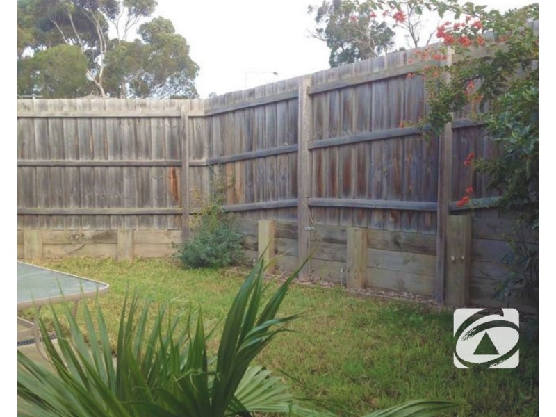 8/40 Army Road, Pakenham VIC 3810