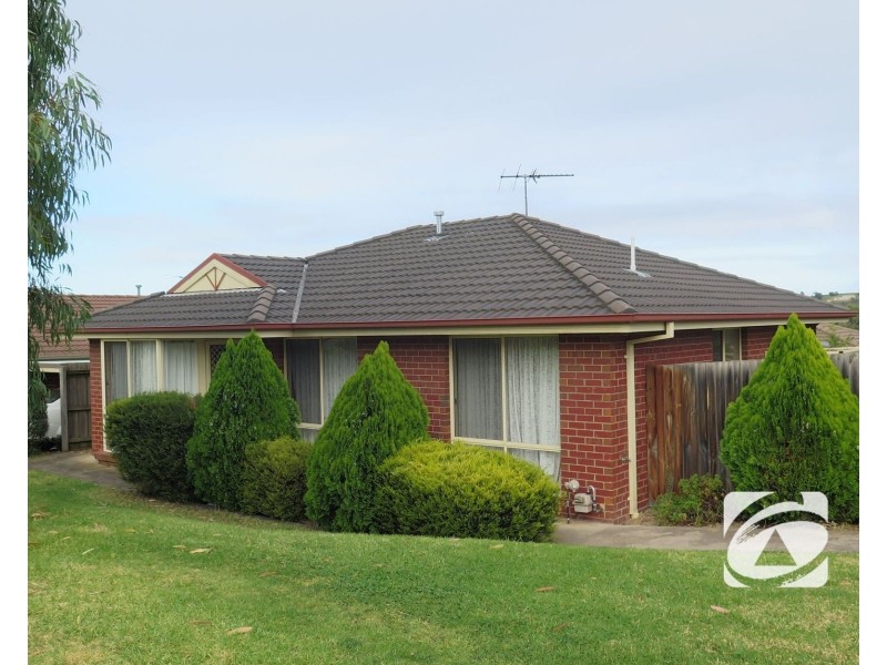 32 Silver Gum Drive, Pakenham VIC 3810