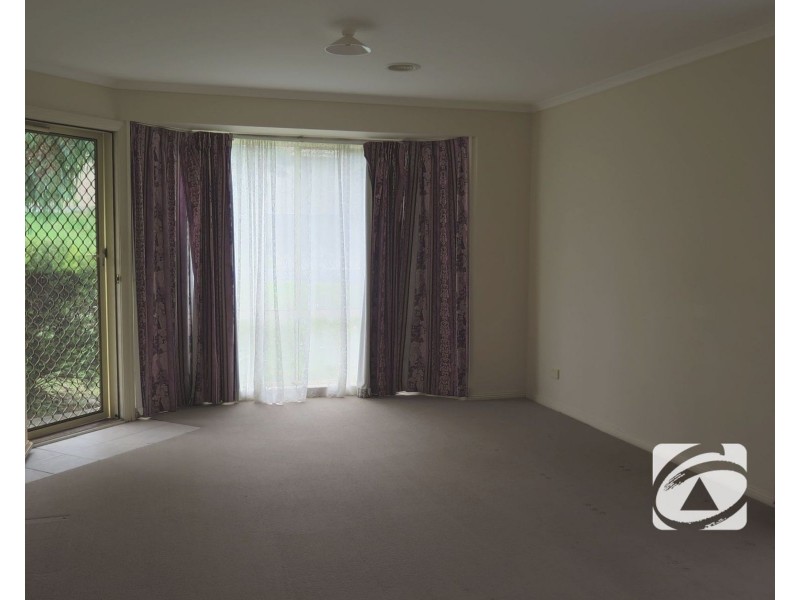 32 Silver Gum Drive, Pakenham VIC 3810