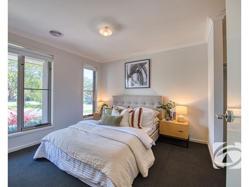 22 Melville Road, Officer VIC 3809