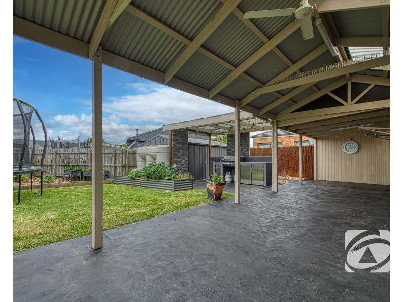 44 Bailey Boulevard, Koo Wee Rup VIC 3981