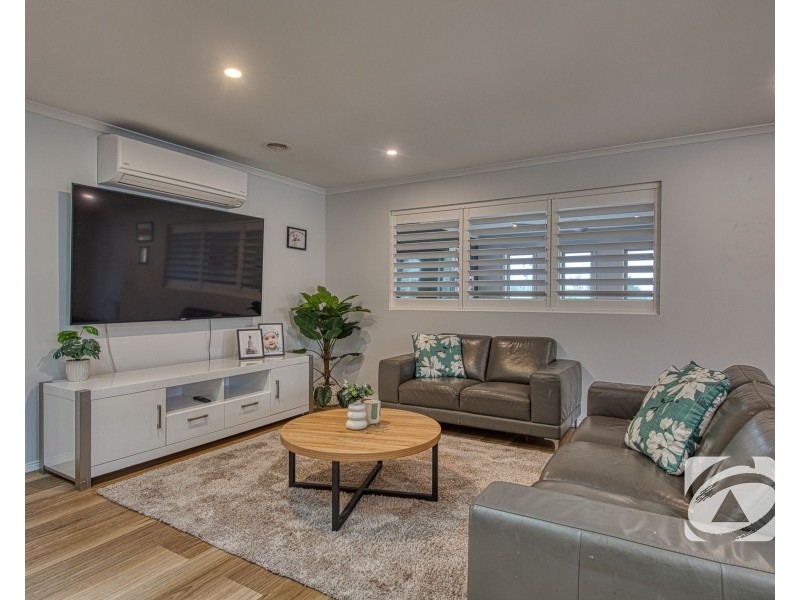 44 Bailey Boulevard, Koo Wee Rup VIC 3981
