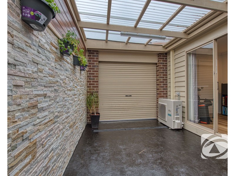 44 Bailey Boulevard, Koo Wee Rup VIC 3981