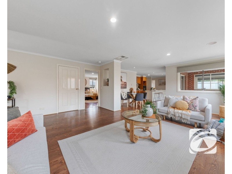 5 Watts Terrace, Pakenham VIC 3810