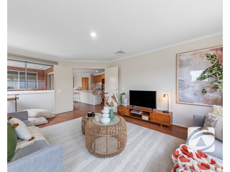 5 Watts Terrace, Pakenham VIC 3810