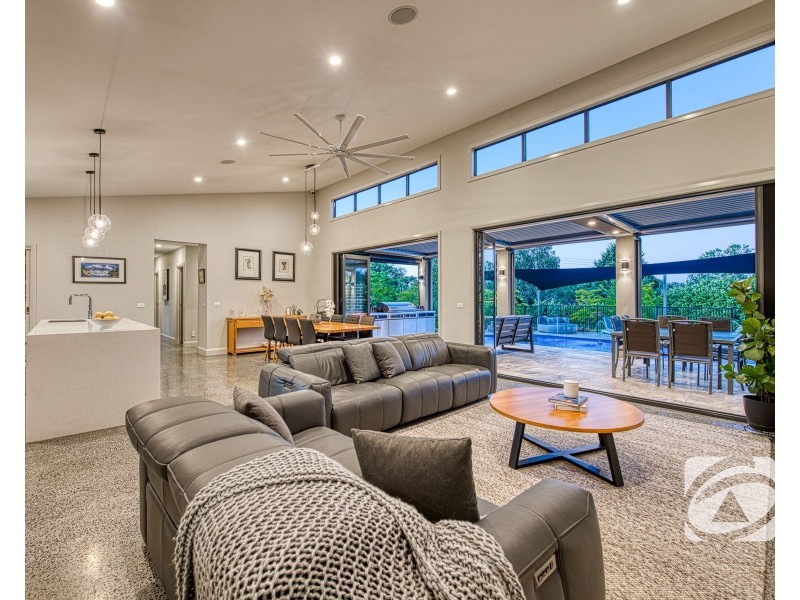 16B Meeking Drive, Pakenham VIC 3810