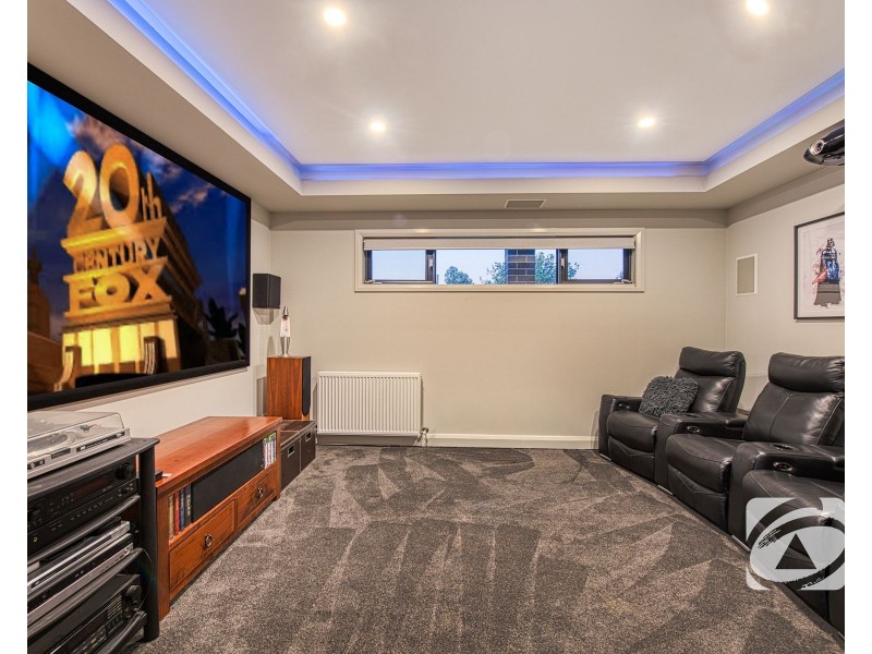 16B Meeking Drive, Pakenham VIC 3810