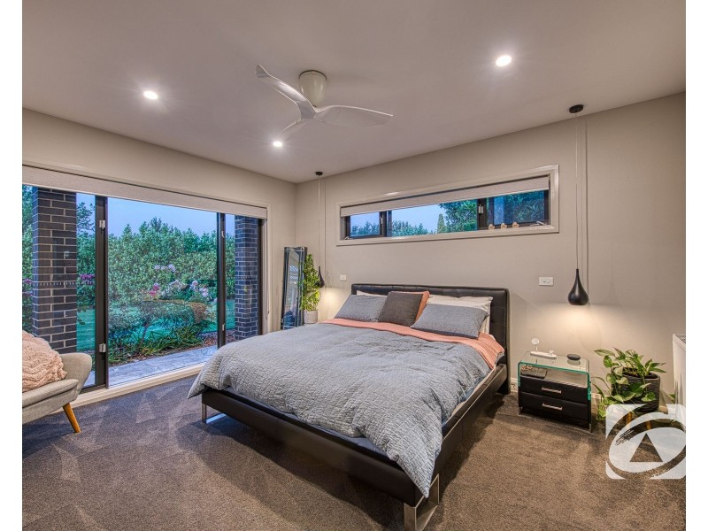 16B Meeking Drive, Pakenham VIC 3810