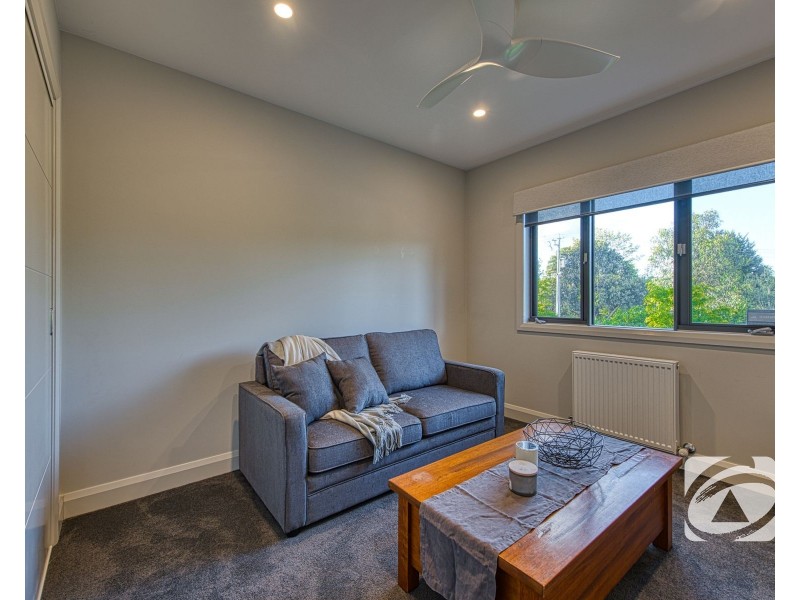 16B Meeking Drive, Pakenham VIC 3810