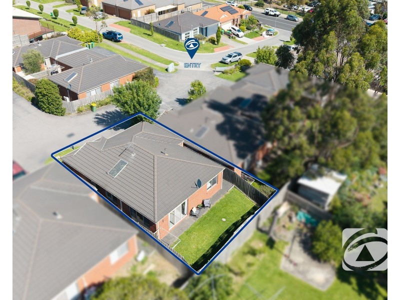 4/12 McClenaghan Place, Pakenham VIC 3810
