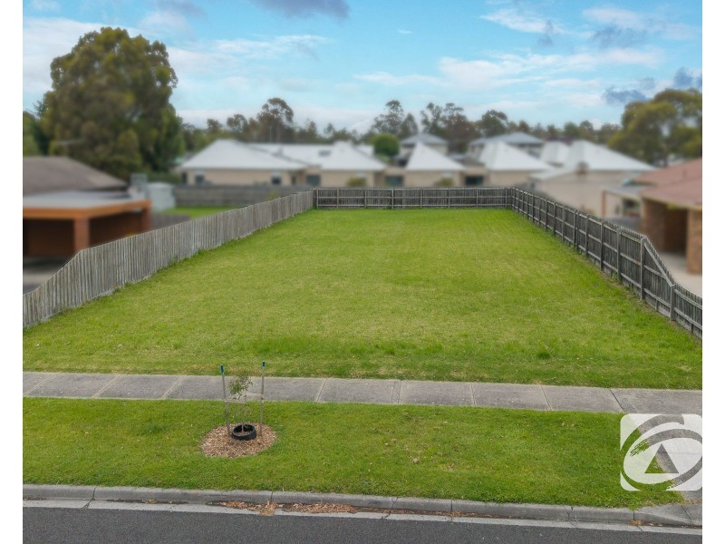 41 Howey Road, Pakenham VIC 3810