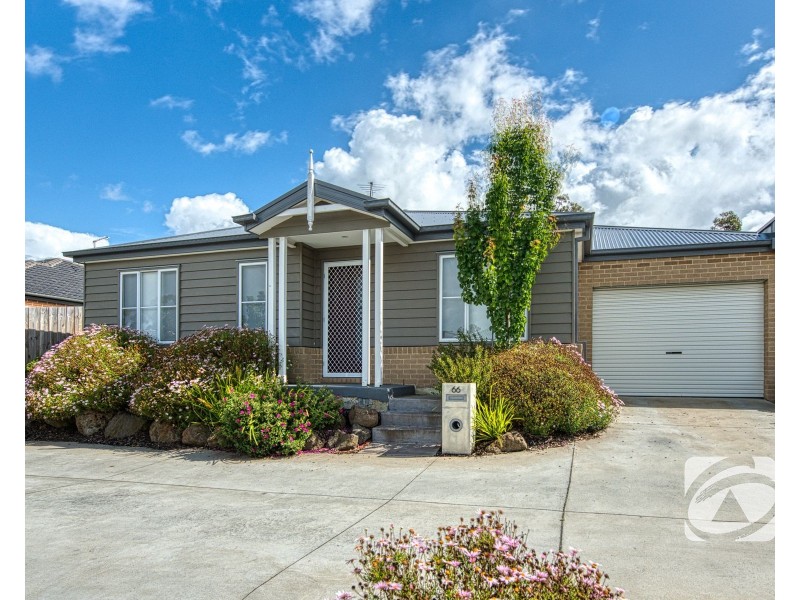 66 Coach Circuit, Pakenham VIC 3810