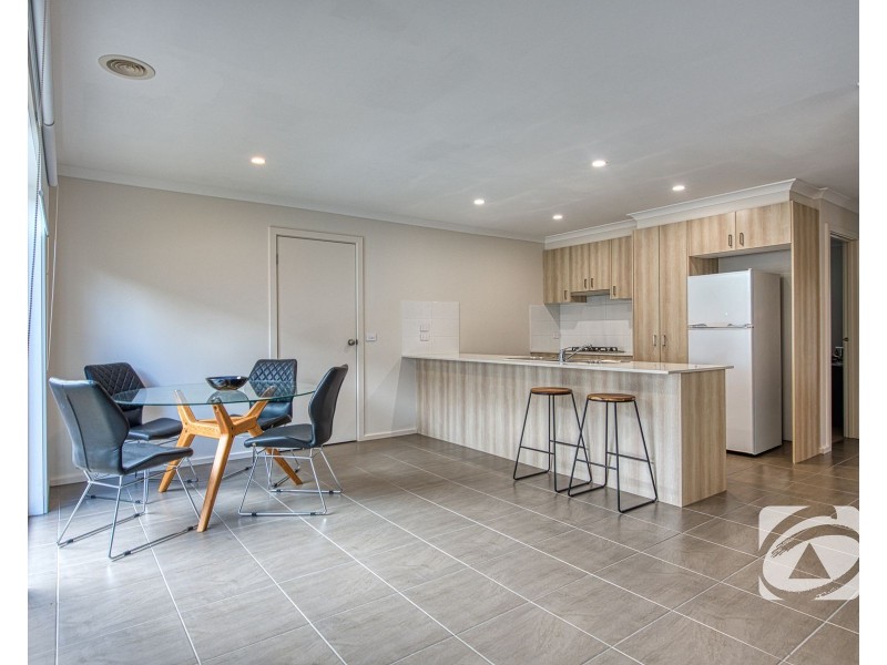 66 Coach Circuit, Pakenham VIC 3810