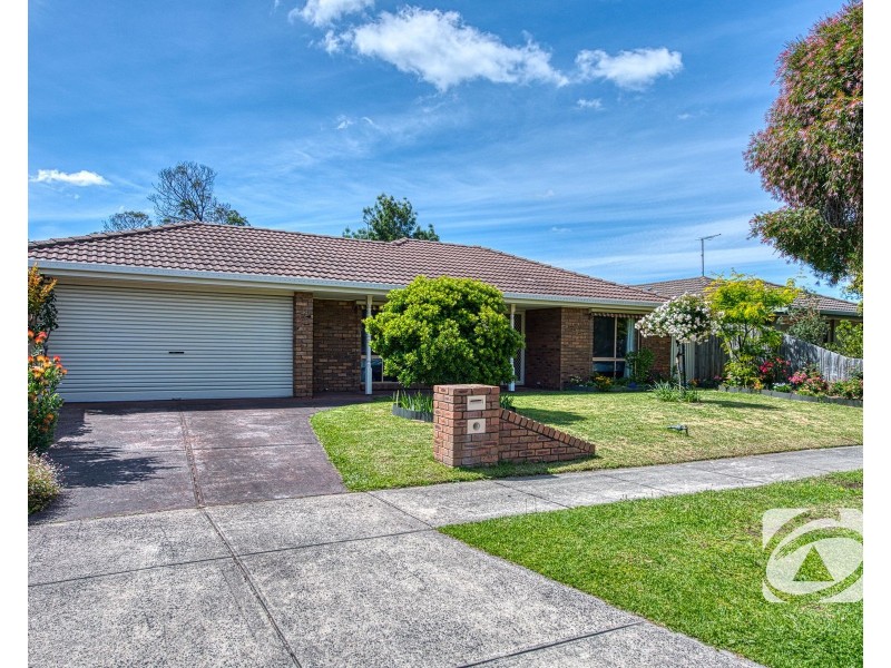4 Daniel Court, Pakenham VIC 3810