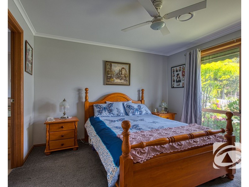 4 Daniel Court, Pakenham VIC 3810