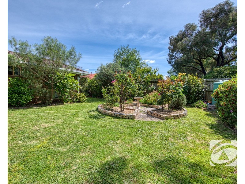 4 Daniel Court, Pakenham VIC 3810