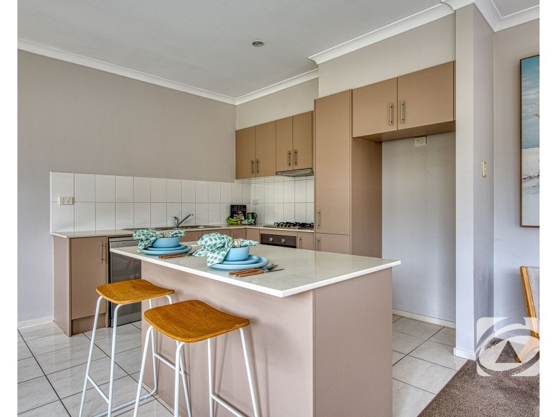 1/16-20 Honeysuckle Close, Pakenham VIC 3810